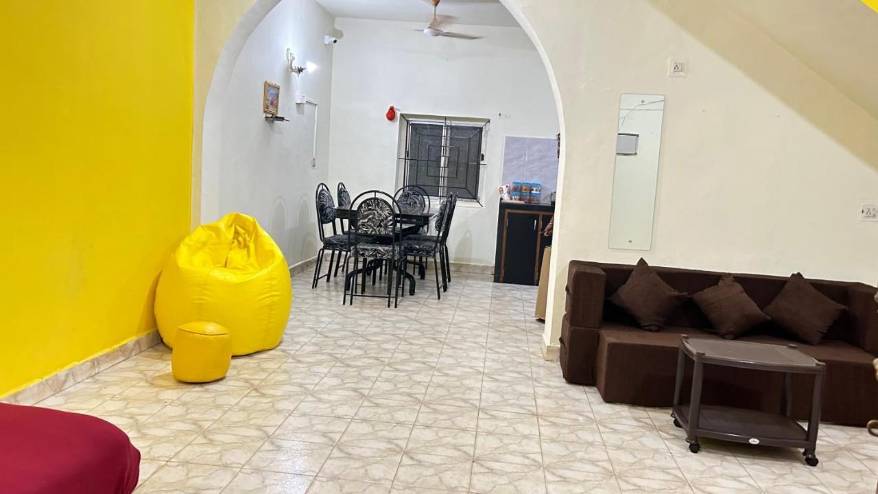 Muffys Villa Arpora Exterior photo