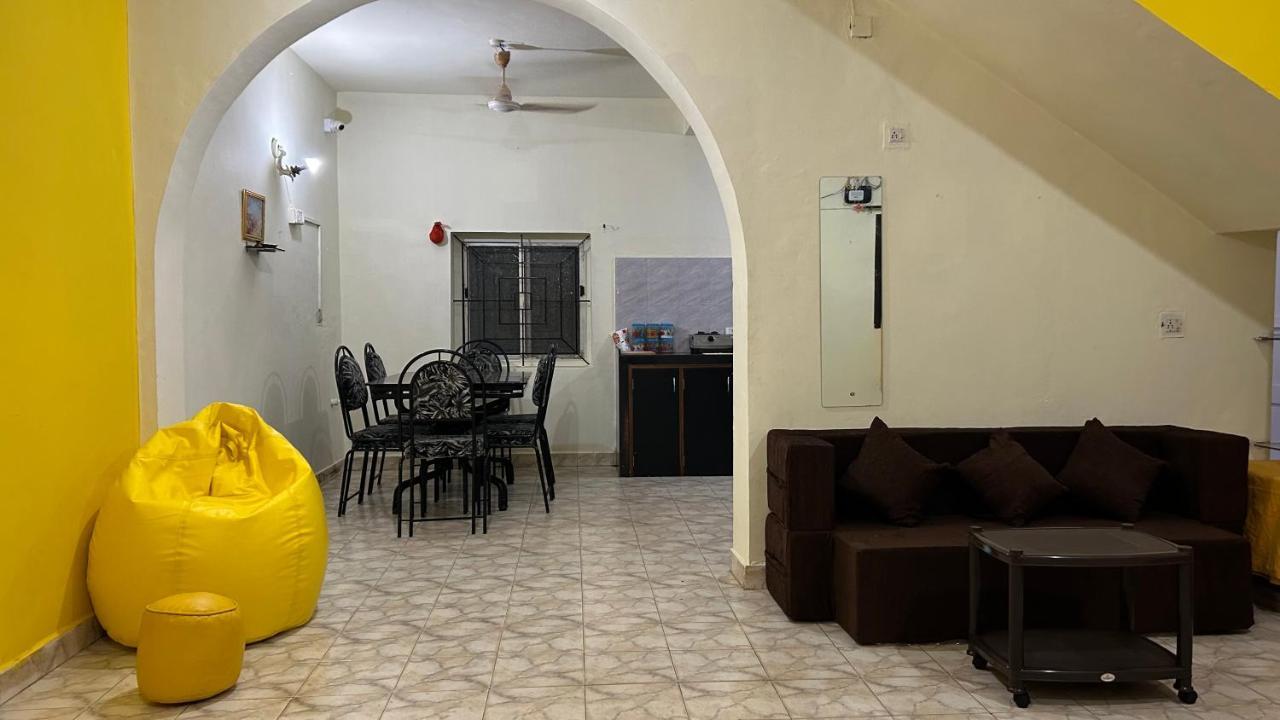 Muffys Villa Arpora Exterior photo